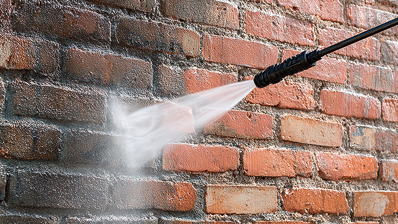 Fassadenreinigung in Düsseldorf | Schonend & professionell